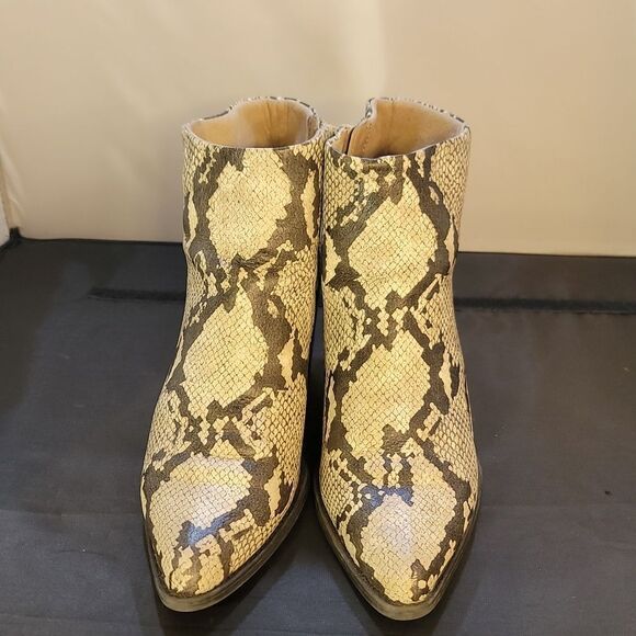 SOUL NATURALIZER COWBOY ANKLE POINTED TOE SIDE ZIPPER CHUNKY BLOCK HEEL BOOT - Picture 3 of 15